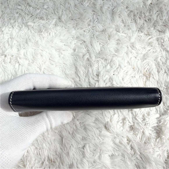 Yves Saint Laurent Black and White Wallet - Picture 10 of 13